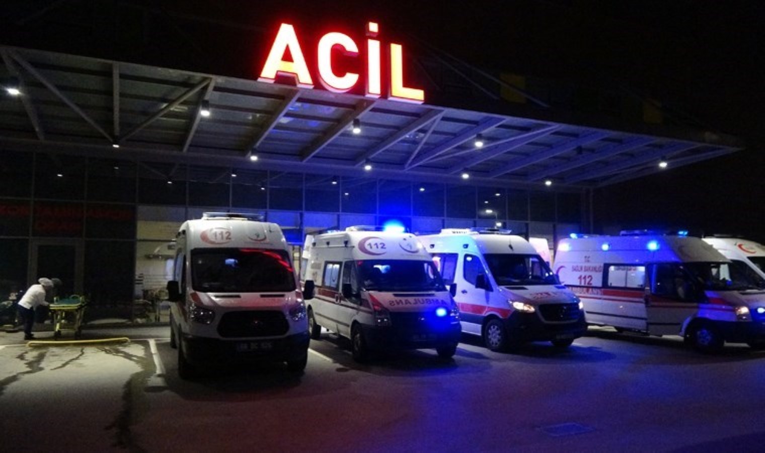 Kontrolden çıkan otomobil peş peşe takla attı: 1 yaralı